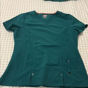 Dickies Scrub Top